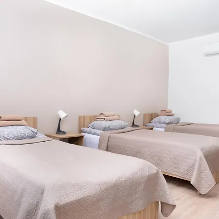 Kauno Jachtklubas Baltosios Bures Vandrarhem