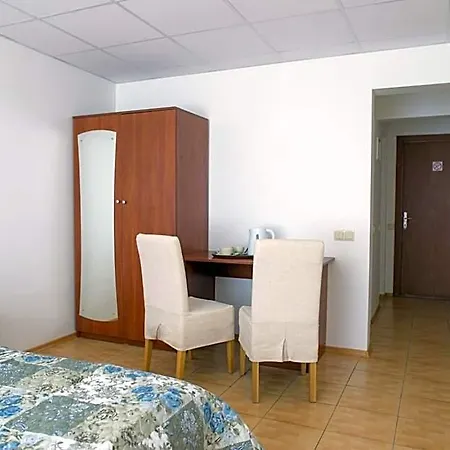 Kauno Jachtklubas Baltosios Bures Vandrarhem Kaunas
